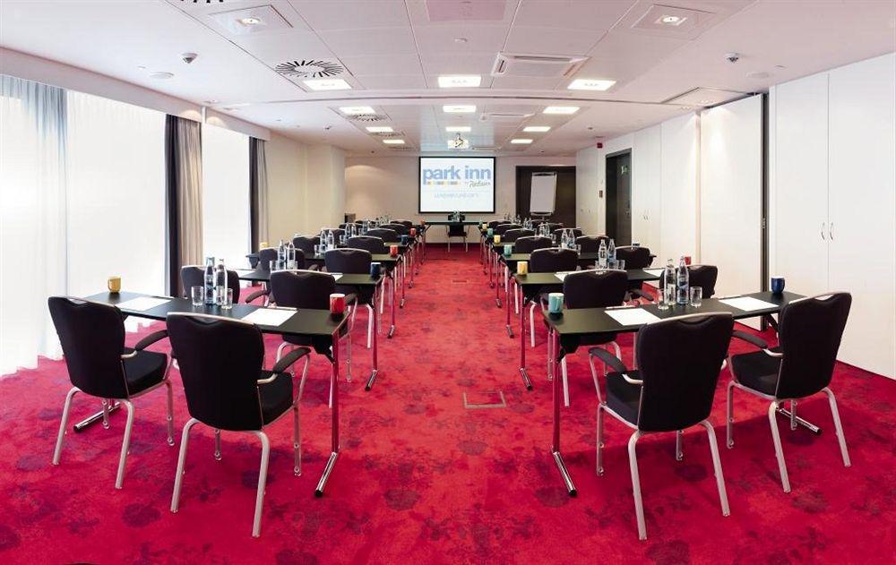 Park Inn By Radisson Luxembourg City Ανέσεις φωτογραφία